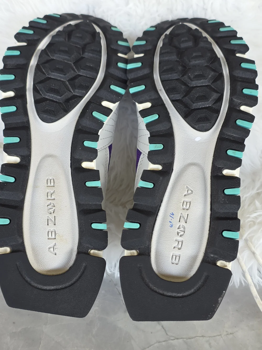 New Balance Purple & Teal Trail Sneakers - Picture 7 of 7